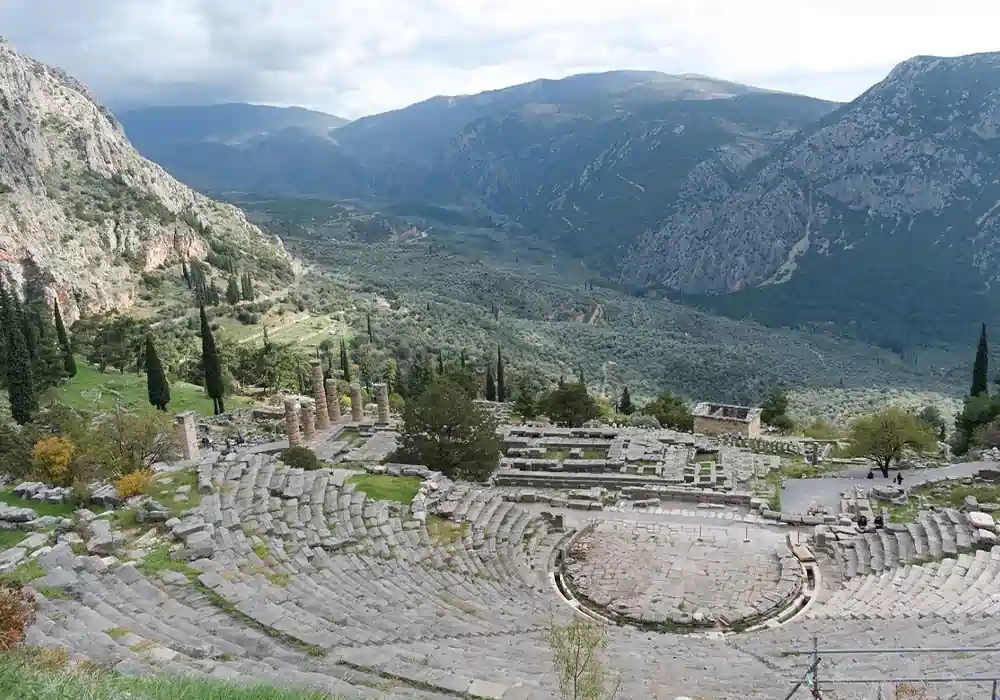 Delphi Tour