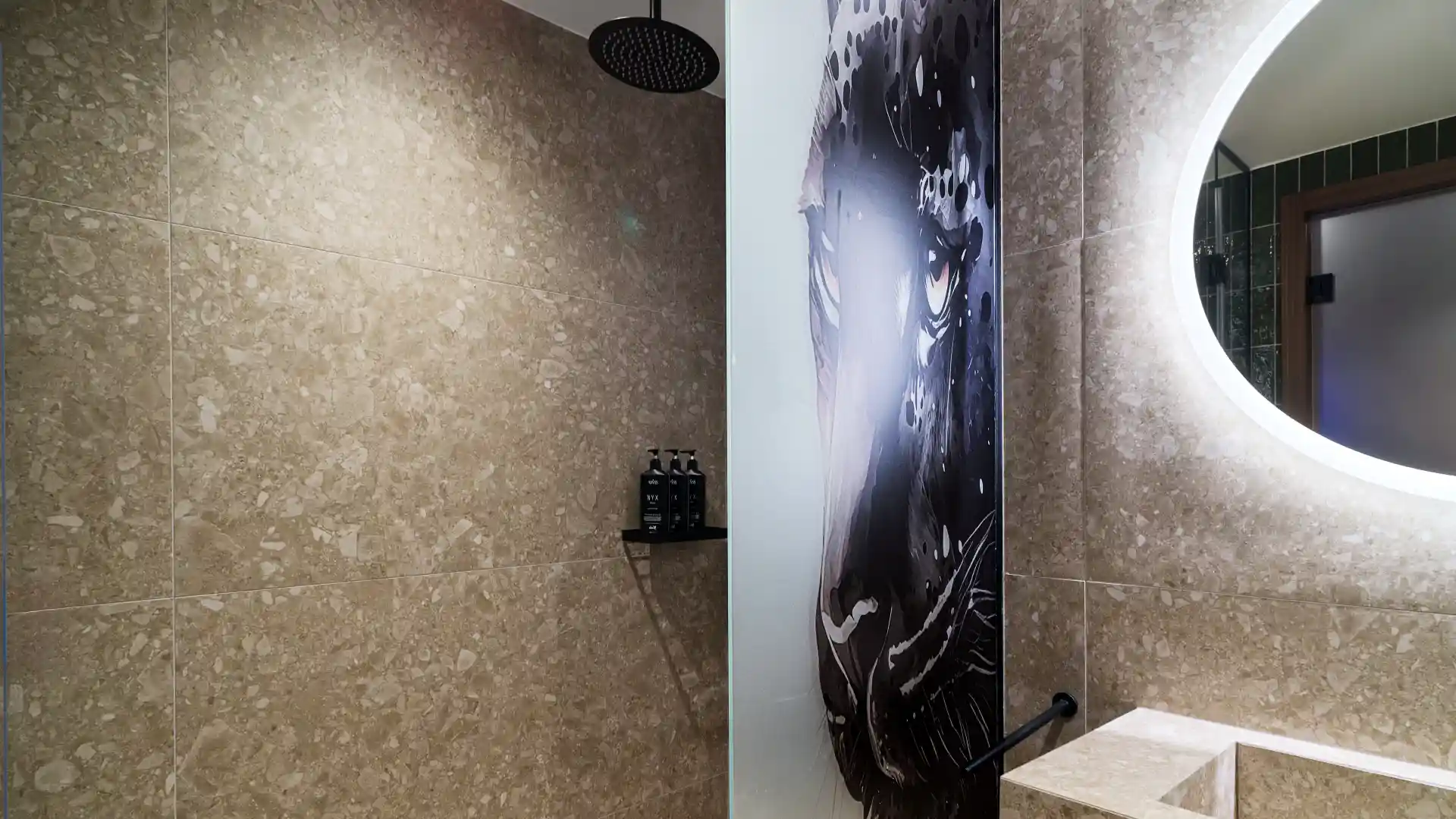 NYX Hotels - photoThumb_3